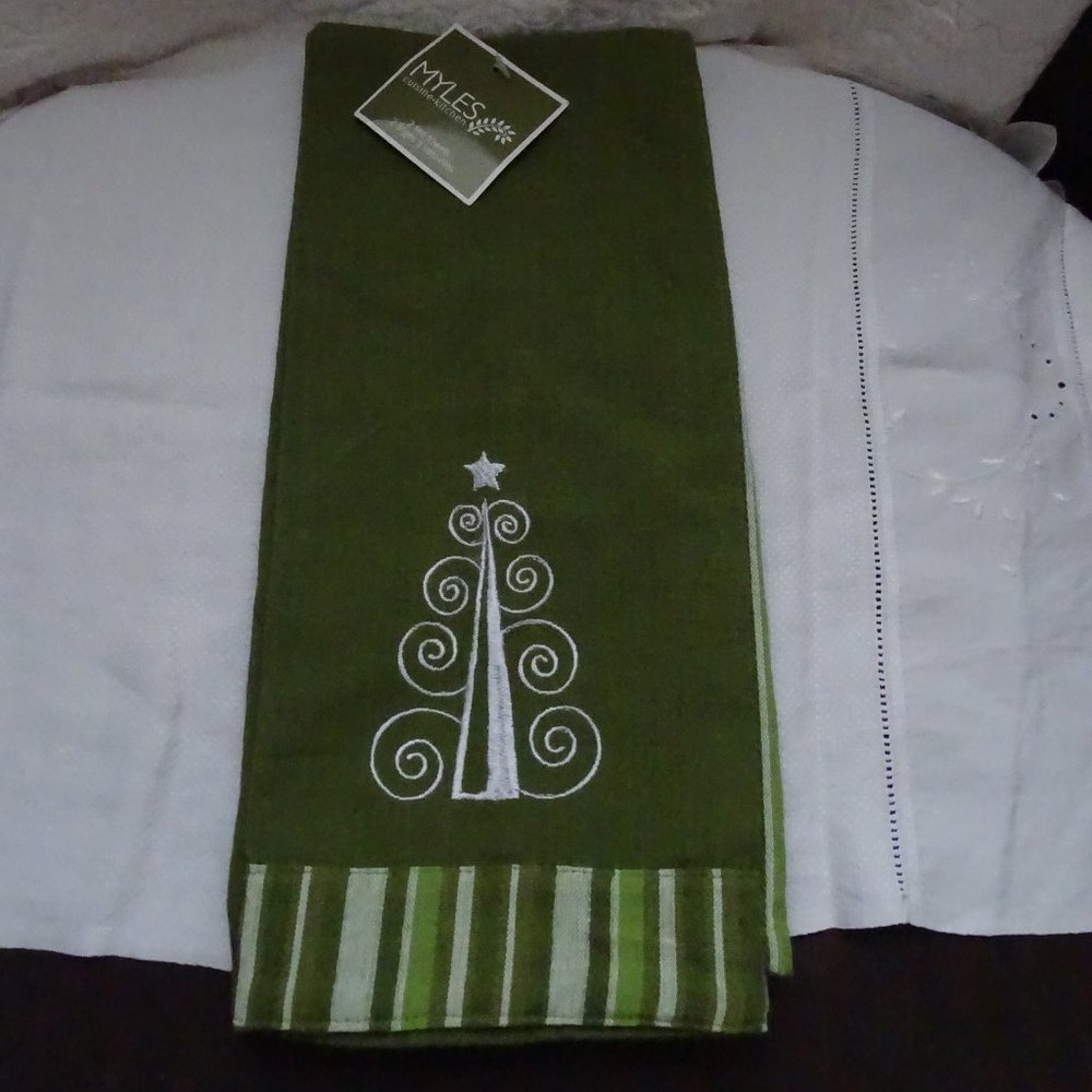 Myles Cuisine Pair Olive Green Christmas Tea Towels